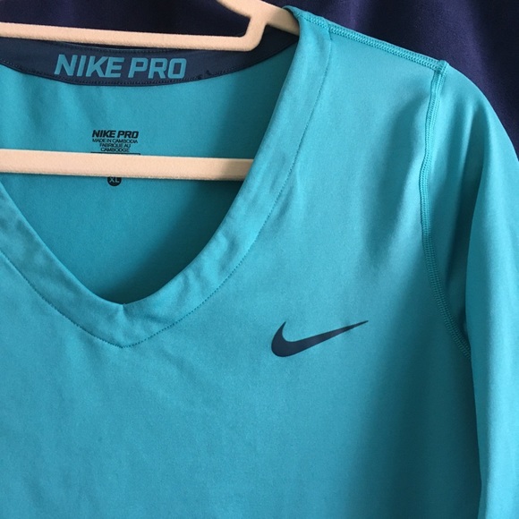 Nike Pro | Teal Dri-Fit Top - Picture 4 of 11